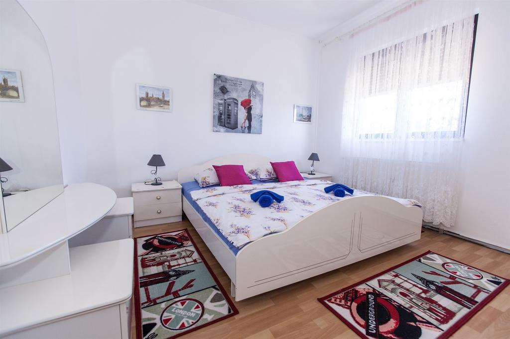 Apartments Vita Novi Vinodolski Phòng bức ảnh